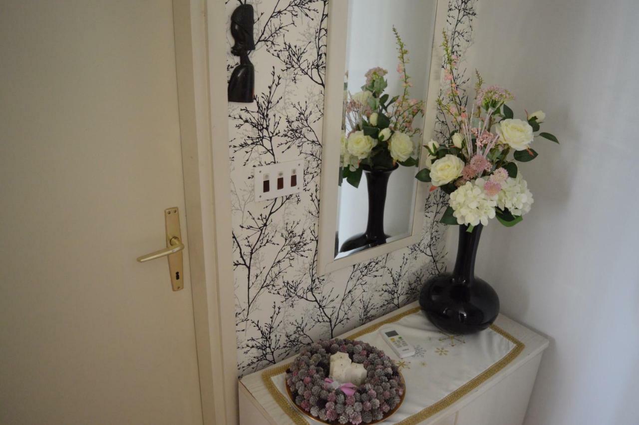 Apartments Sunce Макарска Екстериор снимка